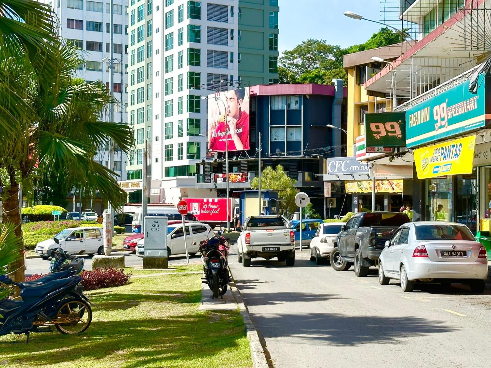 Valley Hotel Kota Kinabalu Exterior foto